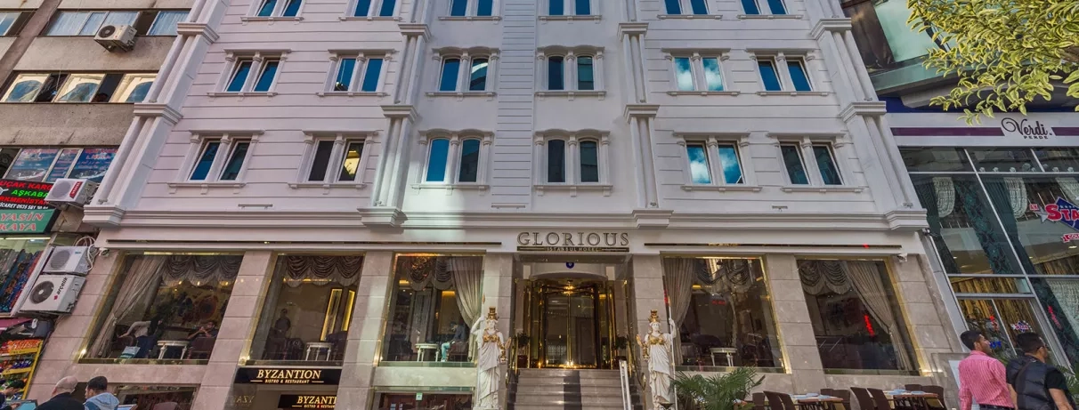 vue de la façade de l'hôtel