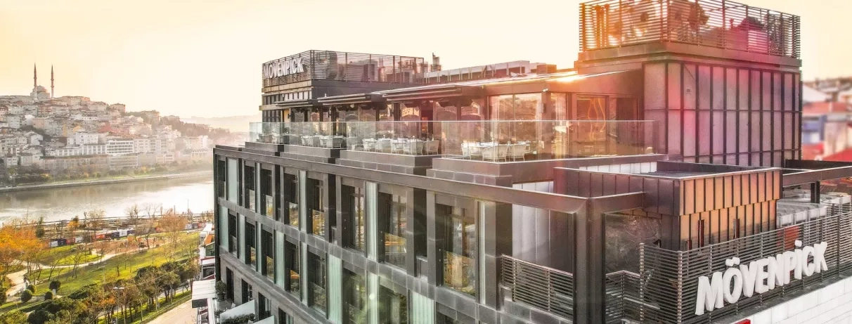 vue d'ensemble de l'extérieur de l'hôtel