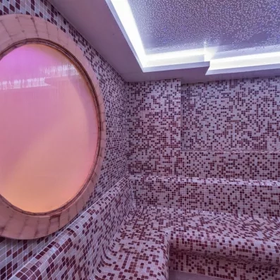 espace de détente avec un hammam