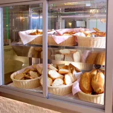 buffet avec une partie sur le pain