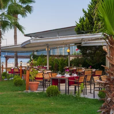 snack bar extérieur dans le jardin
