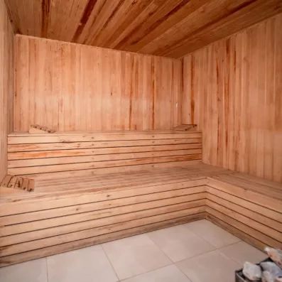 espace de détente avec un sauna