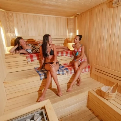 espace de détente avec un sauna 