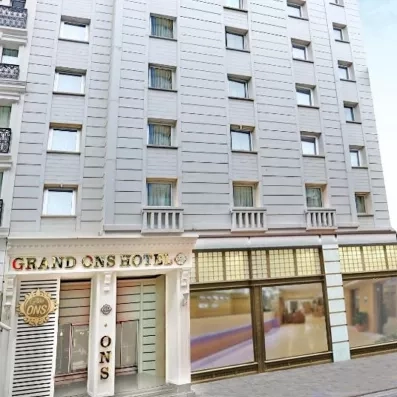 façade de l'extérieur de l'hôtel