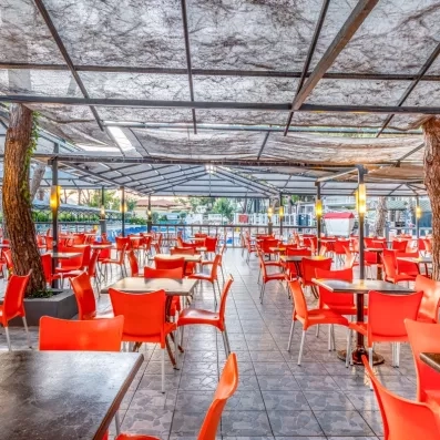 snack bar extérieur sur la terrasse