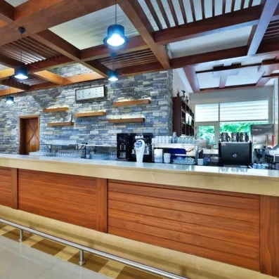 comptoir de bar de l'hôtel