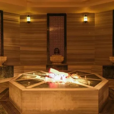 espace de détente avec un bain turc