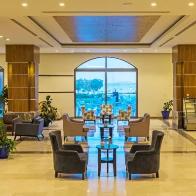 hall d'entrée avec espace salon