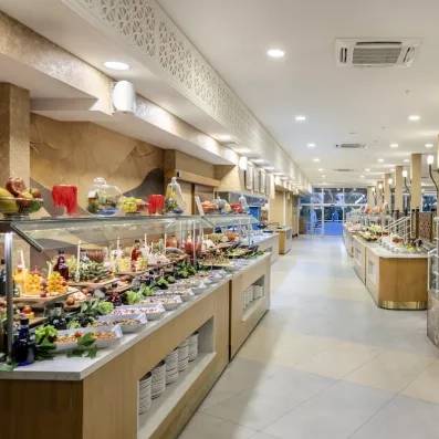 vue d'un comptoir en long du buffet