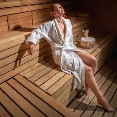 espace de détente avec un sauna