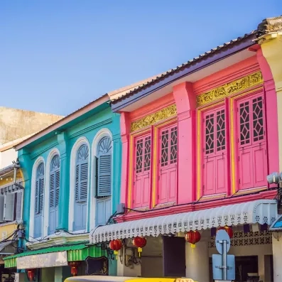 Vieille ville de Phuket avec maisons sino-portugaises colorées