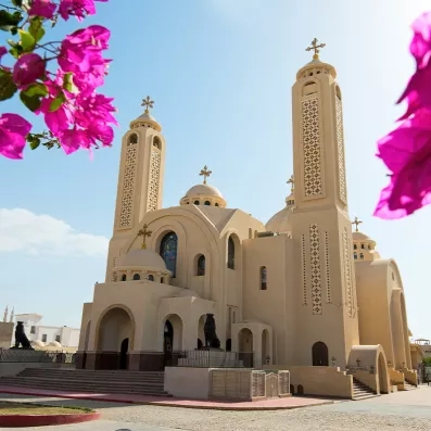 Cathédrale céleste de Sharm el-Sheikh, église copte moderne à l’architecture remarquable dans le Sinaï en Égypte