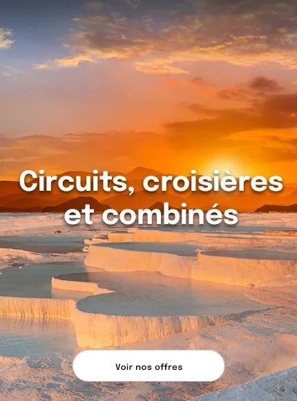 coucher du soleil sur les vasques de Pamukkale en Turquie